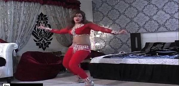  BAND KAMRAY MEIN - MAHNOOR MUJRA (GLAMOUR QUEEN) -  PAKISTANI MUJRA DANCE 2014